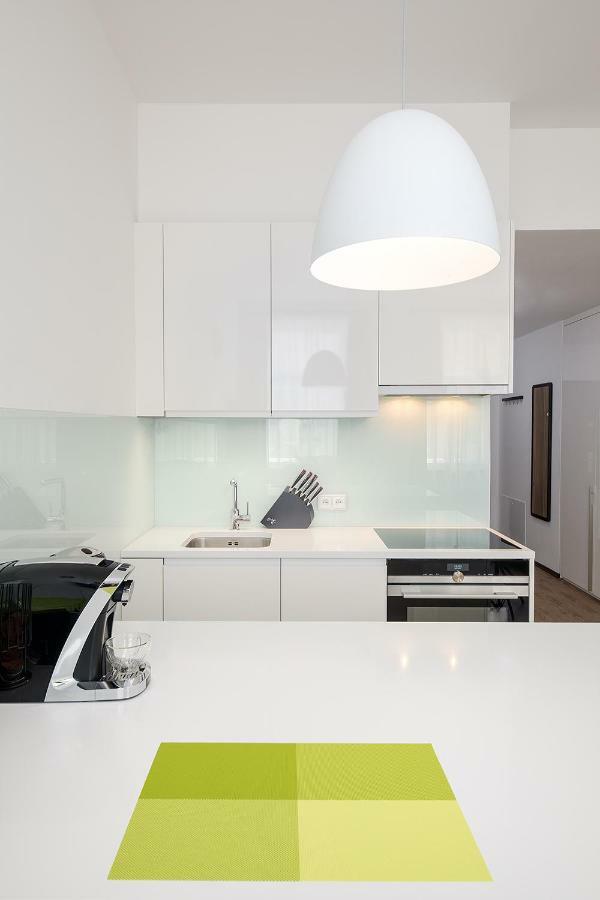 Apartment Near City Centre With Parking Place Praha Bagian luar foto
